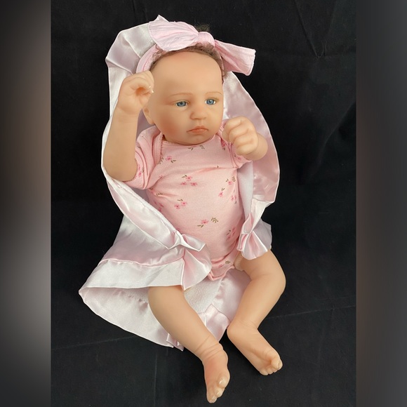 Paradise Galleries Bundle of Joy Baby Doll artist Sherri Williams Vinyl Reborn - Picture 1 of 12